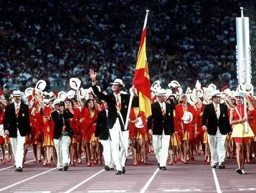 jiuyou官网登录 -科维托娃重返赛场，比赛规则变更首场状态出色，巴塞罗那观众沸腾！的简单介绍